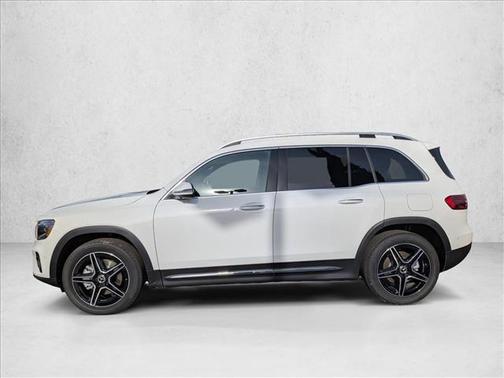 Polar White 2026 Mercedes-Benz GLB 250 4MATIC
