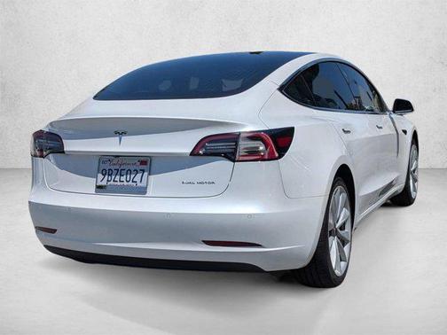 Pearl White Multi-Coat 2019 Tesla Model 3 Long Range