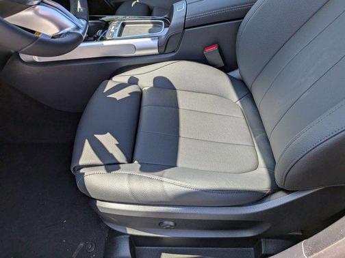2025 Mercedes-Benz GLB 250 Base