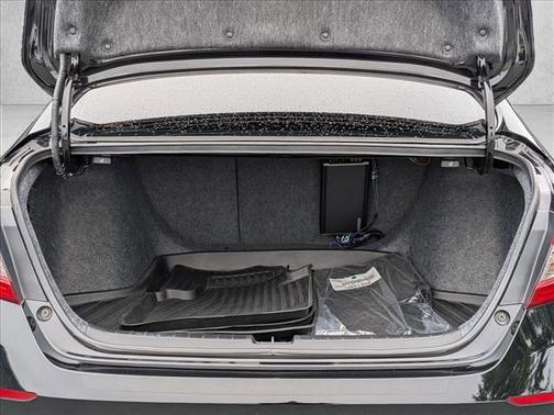 Crystal Black Pearl 2022 Honda Accord Hybrid Sport