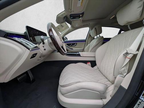 Obsidian Black Metallic 2026 Mercedes-Benz S-Class 4MATIC