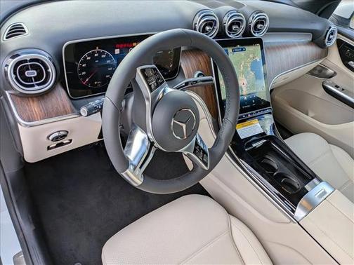 2026 Mercedes-Benz GLC 300 4MATIC