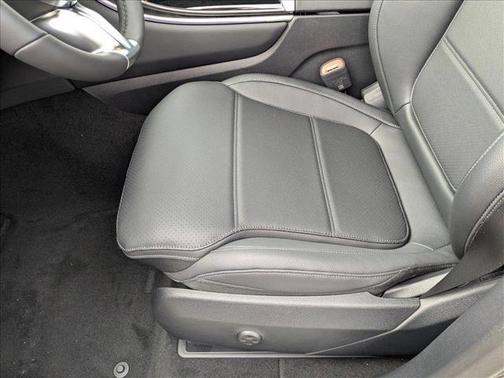 2025 Mercedes-Benz GLC 350e Base