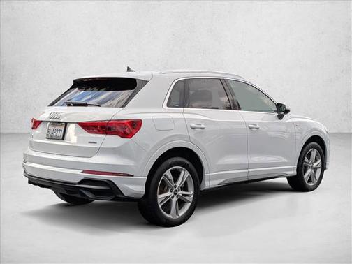 2021 Audi Q3 45 S line Premium