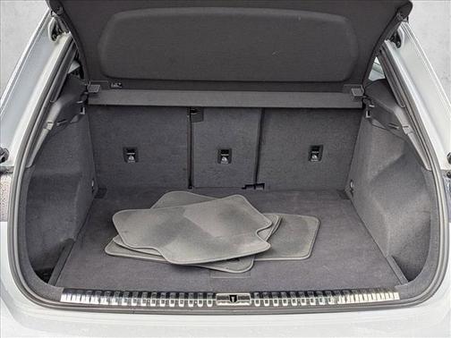 2021 Audi Q3 45 S line Premium