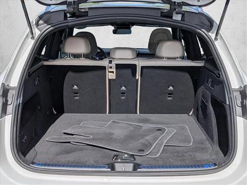 Polar White 2026 Mercedes-Benz GLC 300 4MATIC