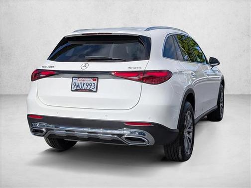 Polar White 2026 Mercedes-Benz GLC 300 4MATIC