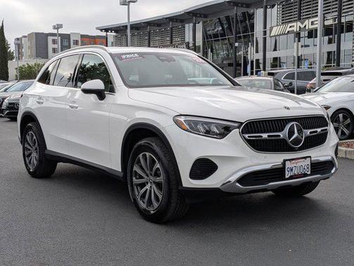 Polar White 2024 Mercedes-Benz GLC 300 Base