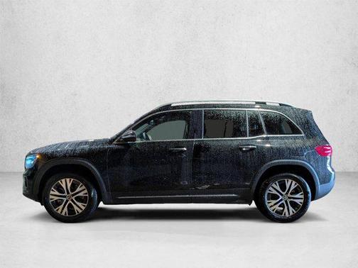 Night Black 2026 Mercedes-Benz GLB 250 4MATIC