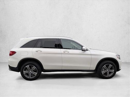 designo Diamond White Metallic 2017 Mercedes-Benz GLC 300 4MATIC