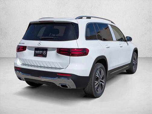 Polar White 2026 Mercedes-Benz GLB 250 Base