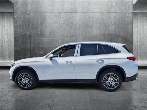 2025 Mercedes-Benz GLC 300 4MATIC