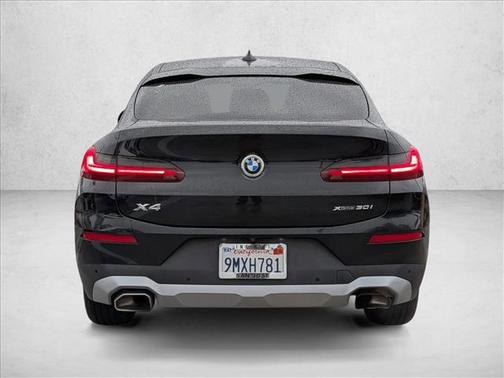 2022 BMW X4 xDrive30i