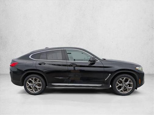 2022 BMW X4 xDrive30i