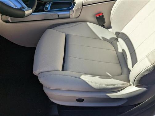 2025 Mercedes-Benz GLB 250 Base