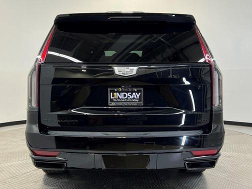 2022 Cadillac Escalade ESV Sport