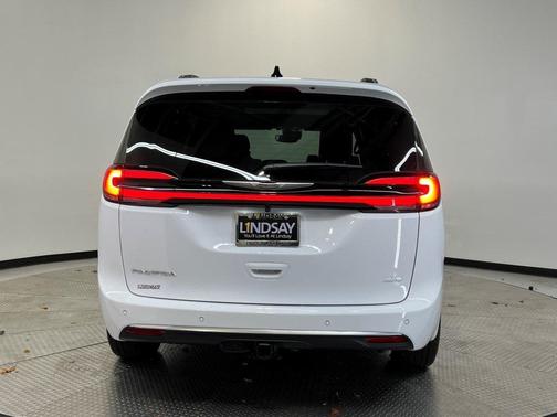 2026 Chrysler Pacifica Pinnacle