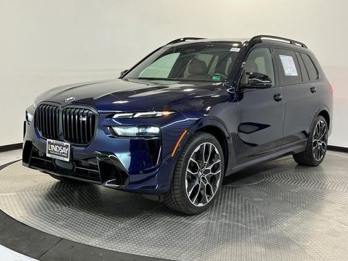 2023 BMW X7 M60i
