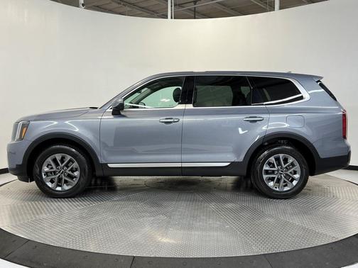 2024 Kia Telluride LX