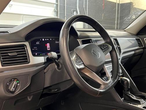 2022 Volkswagen Atlas 3.6L SEL Premium R-Line