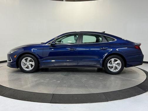 2022 Hyundai SONATA SE