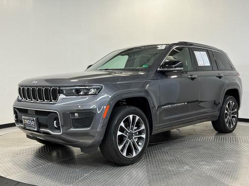 2022 Jeep Grand Cherokee Overland