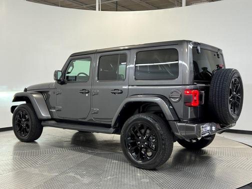 2021 Jeep Wrangler Unlimited Sahara Altitude