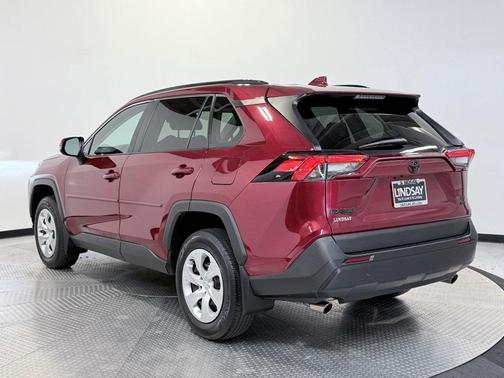 2020 Toyota RAV4 LE