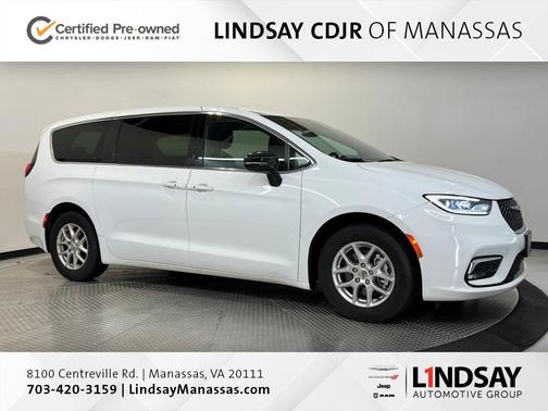 2024 Chrysler Pacifica Touring