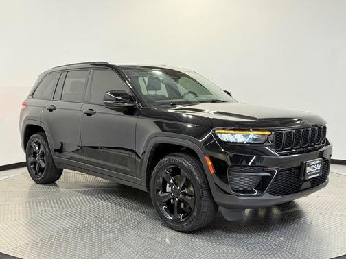 2024 Jeep Grand Cherokee Laredo