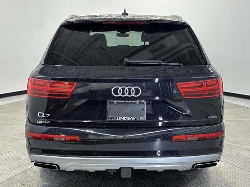 Orca Black Metallic 2019 Audi Q7 45 Premium