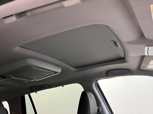 2022 Honda Pilot Touring 7-Passenger