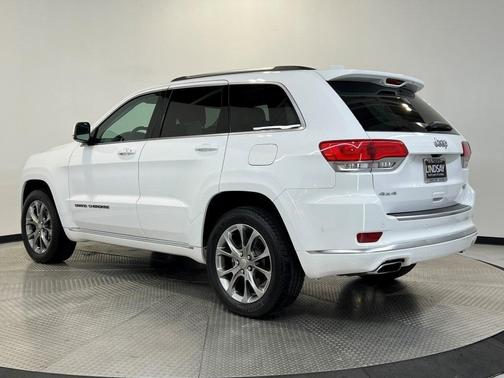 2019 Jeep Grand Cherokee Summit