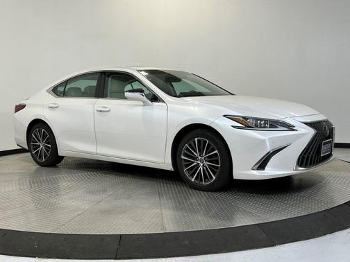 2022 Lexus ES 350 Base