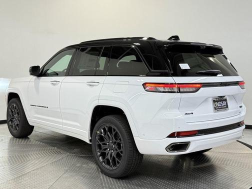 2025 Jeep Grand Cherokee Summit