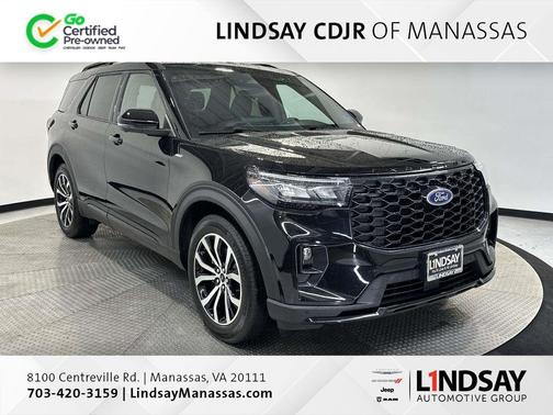 Black Metallic 2025 Ford Explorer ST-Line