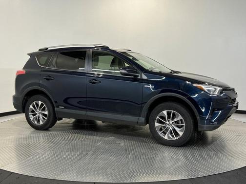2018 Toyota RAV4 Hybrid LE