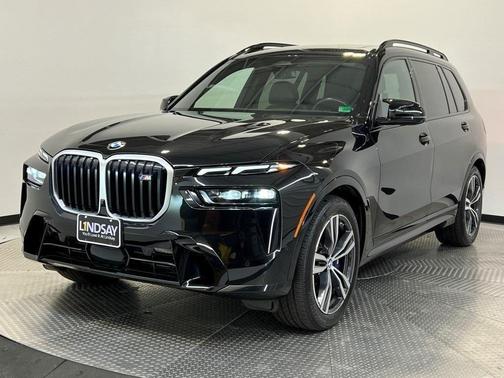 2024 BMW X7 M60i