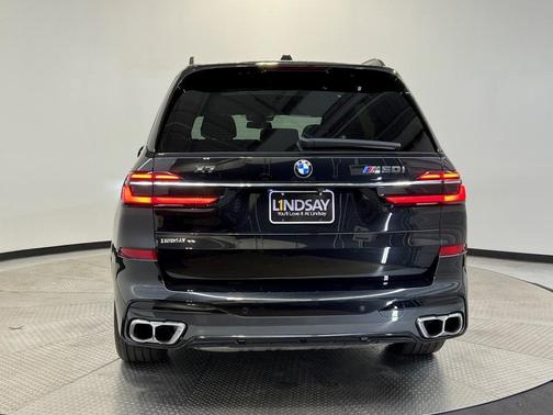 2024 BMW X7 M60i