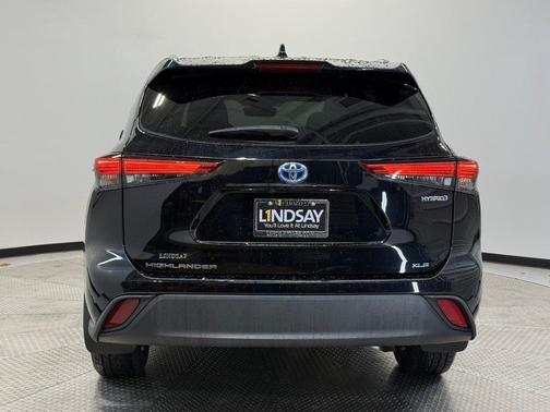 2022 Toyota Highlander Hybrid