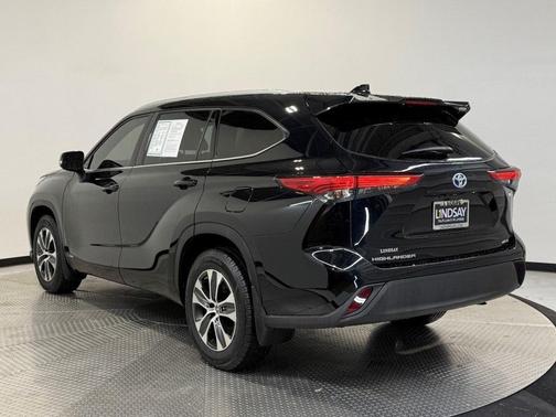 2022 Toyota Highlander Hybrid