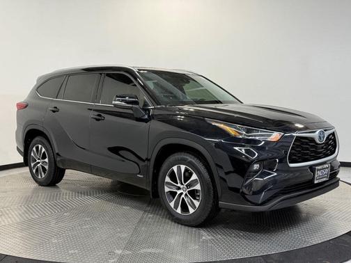 2022 Toyota Highlander Hybrid