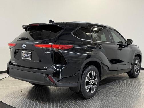 2022 Toyota Highlander Hybrid