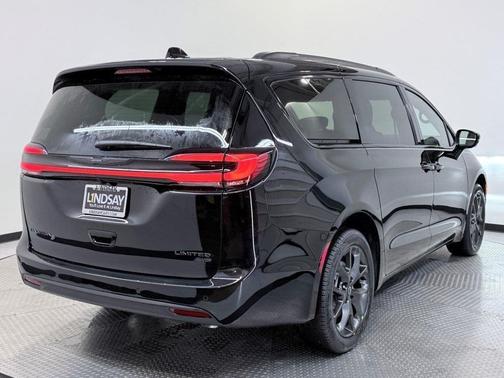 2026 Chrysler Pacifica Limited