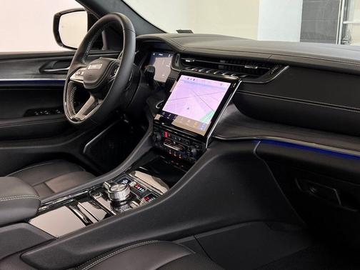 2025 Jeep Grand Cherokee L Overland