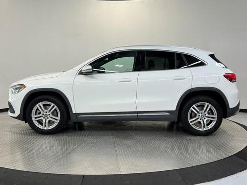 2022 Mercedes-Benz GLA 250 Base 4MATIC