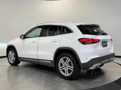 2022 Mercedes-Benz GLA 250 Base 4MATIC