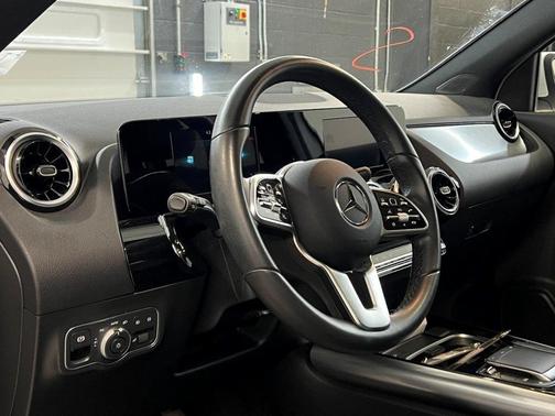 2022 Mercedes-Benz GLA 250 Base 4MATIC