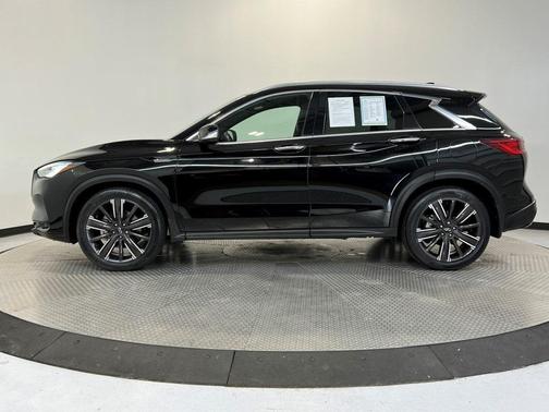 2022 INFINITI QX50 Luxe