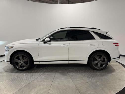 2023 Genesis GV70 2.5T